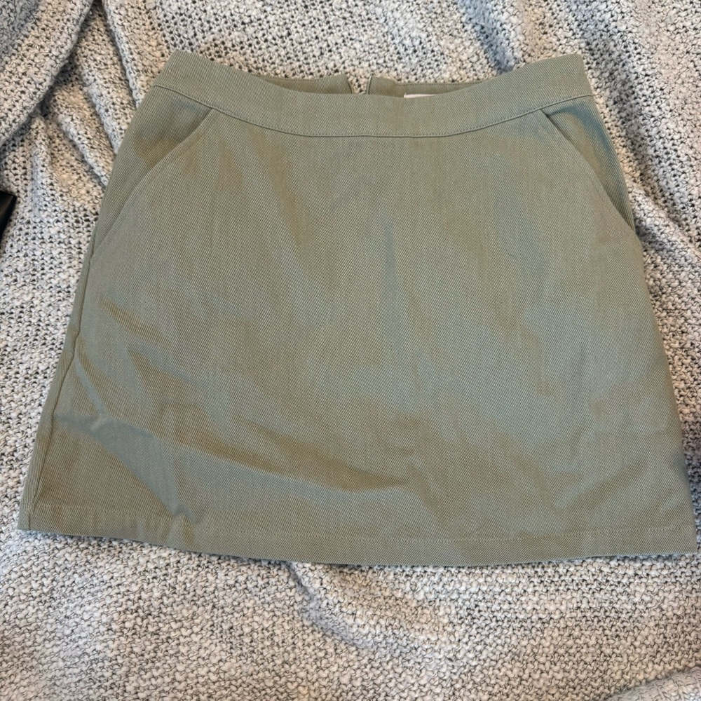 Pink Lily Skort - Olive Green. Size small, never worn!